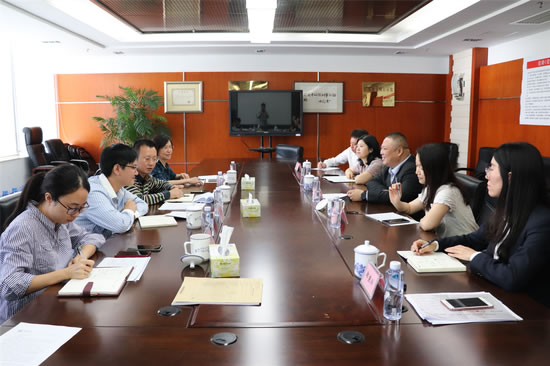 在深圳公證處座談