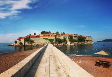 香港大學畢業(yè)證書用于在黑山辦理工作簽證怎么做海牙認證？