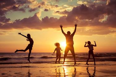 香港個(gè)人授權(quán)委托書用于上海辦理夫妻房產(chǎn)贈(zèng)予子女的公證該怎么做？