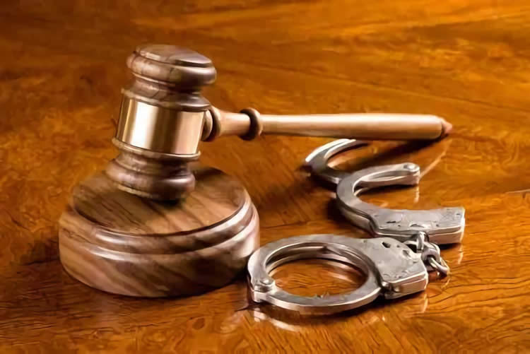 移民香港后要怎么辦理中國(guó)無犯罪記錄證明