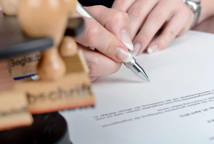 香港家事法庭出具的絕對離婚判令遺失了要如何補領(lǐng)核證副本用于內(nèi)地結(jié)婚呢？