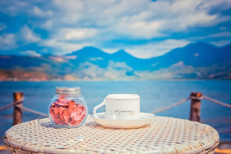 香港登記結(jié)婚的內(nèi)地人士不慎遺失香港結(jié)婚證原件要怎么授權(quán)委托他人補領(lǐng)呢？