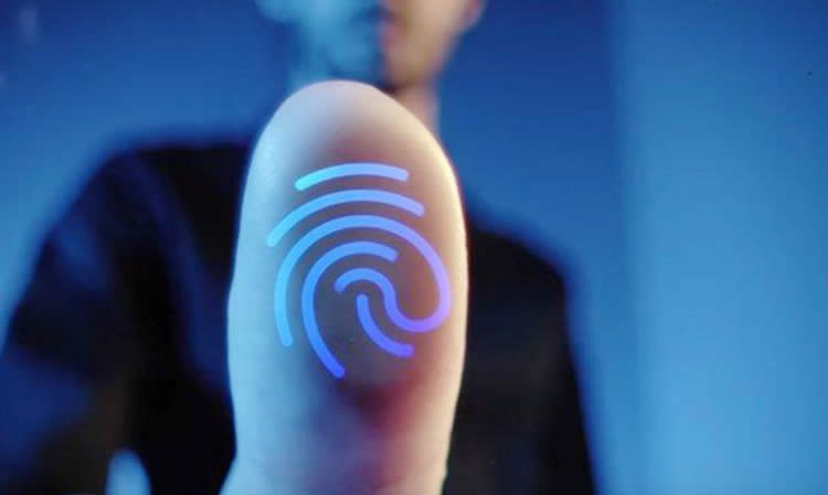 在內(nèi)地的香港人要怎么辦理香港認(rèn)可的指紋公證書呢？