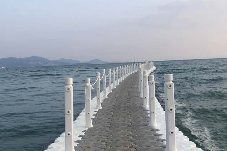 子女是香港身份要如何做放棄繼承內(nèi)地父母親的遺產(chǎn)聲明書公證呢？