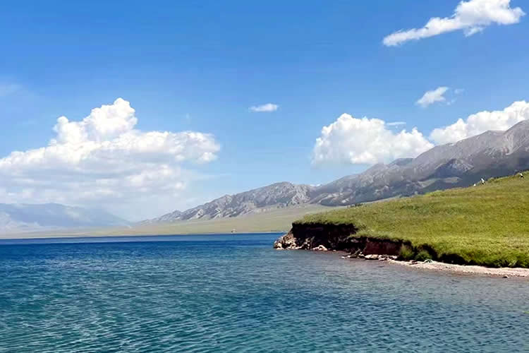 香港父親在內(nèi)地死亡，要繼承他在內(nèi)地的遺產(chǎn)怎么辦理親屬關(guān)系及遺囑狀況聲明書公證？
