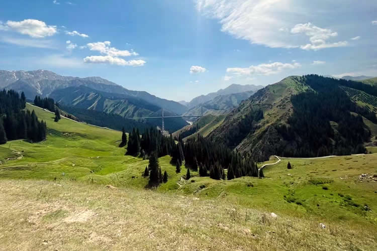 香港無(wú)犯罪記錄證明原件可以和西班牙語(yǔ)翻譯件一起辦理海牙認(rèn)證嗎？