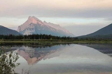香港人在內(nèi)地死亡，其子女現(xiàn)要在香港處理繼承遺產(chǎn)手續(xù)怎么辦理死亡公證書(shū)及外交部認(rèn)證呢？