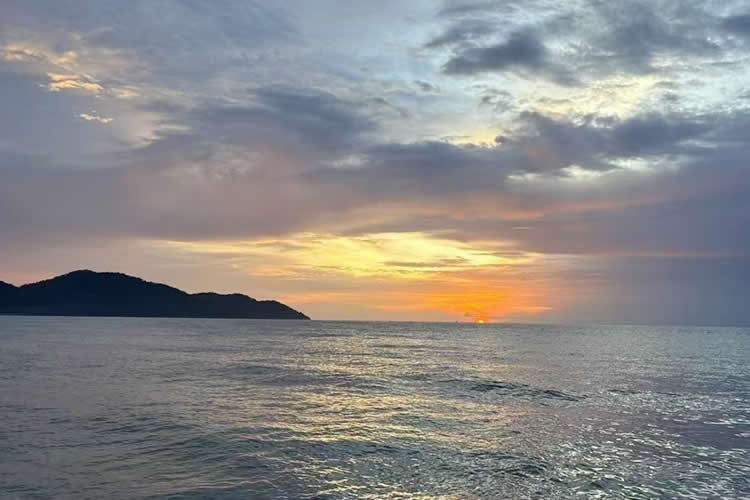 已有香港高院授權(quán)的遺產(chǎn)管理書，配偶和子女怎么辦理香港死者的親屬關(guān)系及遺囑狀況聲明書公證？