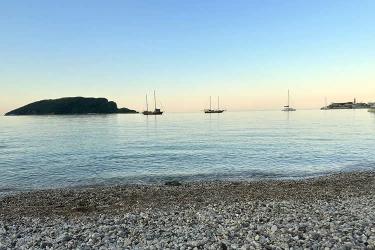 出生于內(nèi)地的香港人要申請(qǐng)新西蘭居留權(quán)必備的中英文出生公證書(shū)怎么辦理？