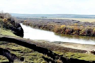 內(nèi)地出生的香港人怎么做出生公證用于申請圣基茨和尼維斯護(hù)照呢？